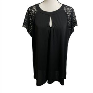 Torrid round neckline with keyhole front lace shoulder size 0 plus size